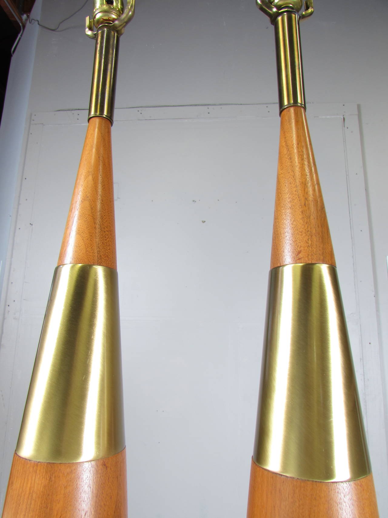Gorgeous Pair of Brass and Walnut Table Lamps by Tony Paul for Westwood, 1950s 1