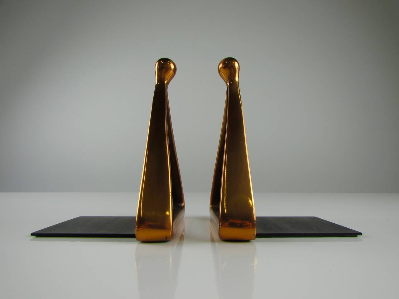 Pristine Pair of Copper Stirrup Bookends by Ben Seibel for Jenfred Ware, 1950s 1