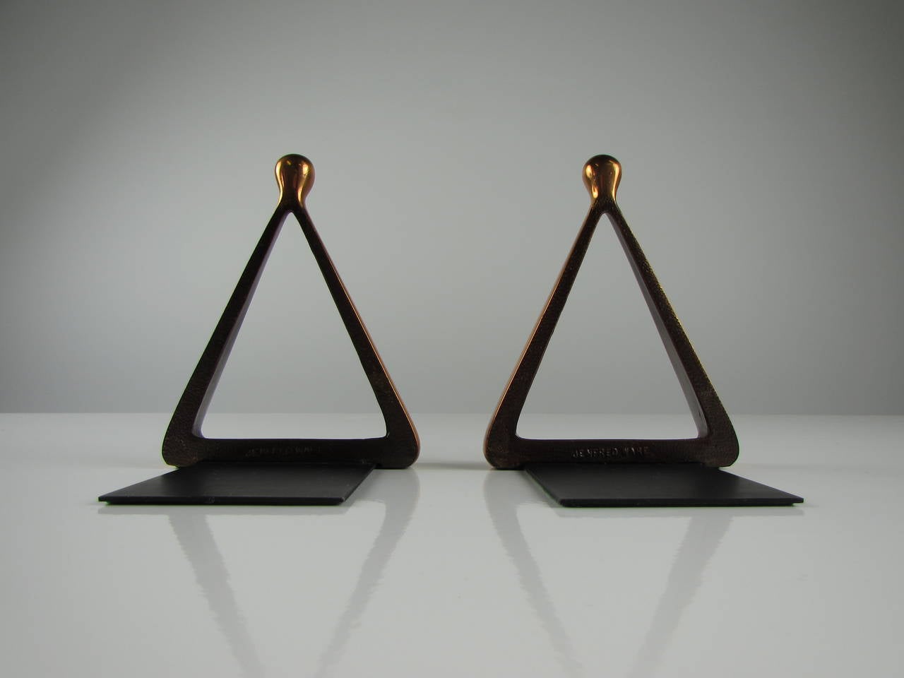 Pristine Pair of Copper Stirrup Bookends by Ben Seibel for Jenfred Ware, 1950s 2