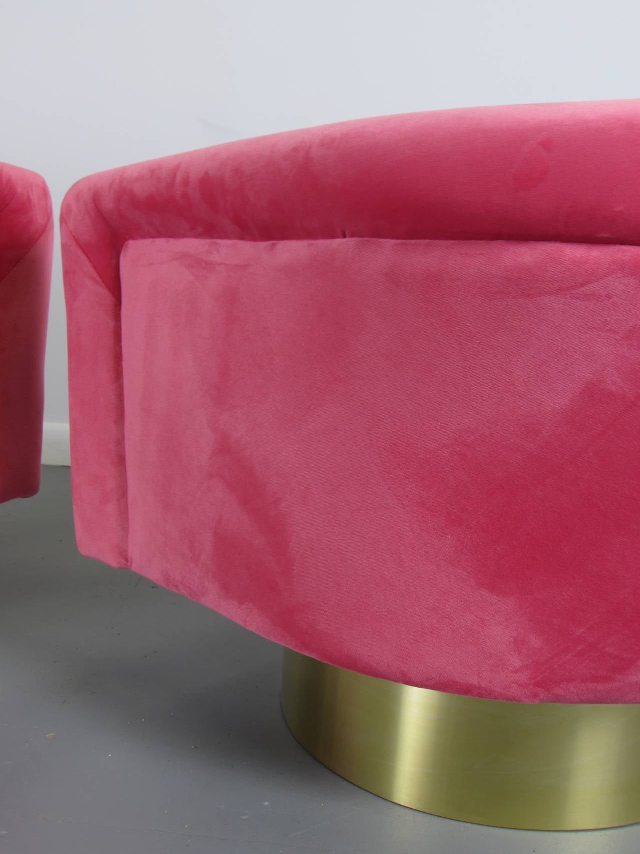 Pair of Milo Baughman Velvet Lounge Chairs with Brass Bases, 1970s 1