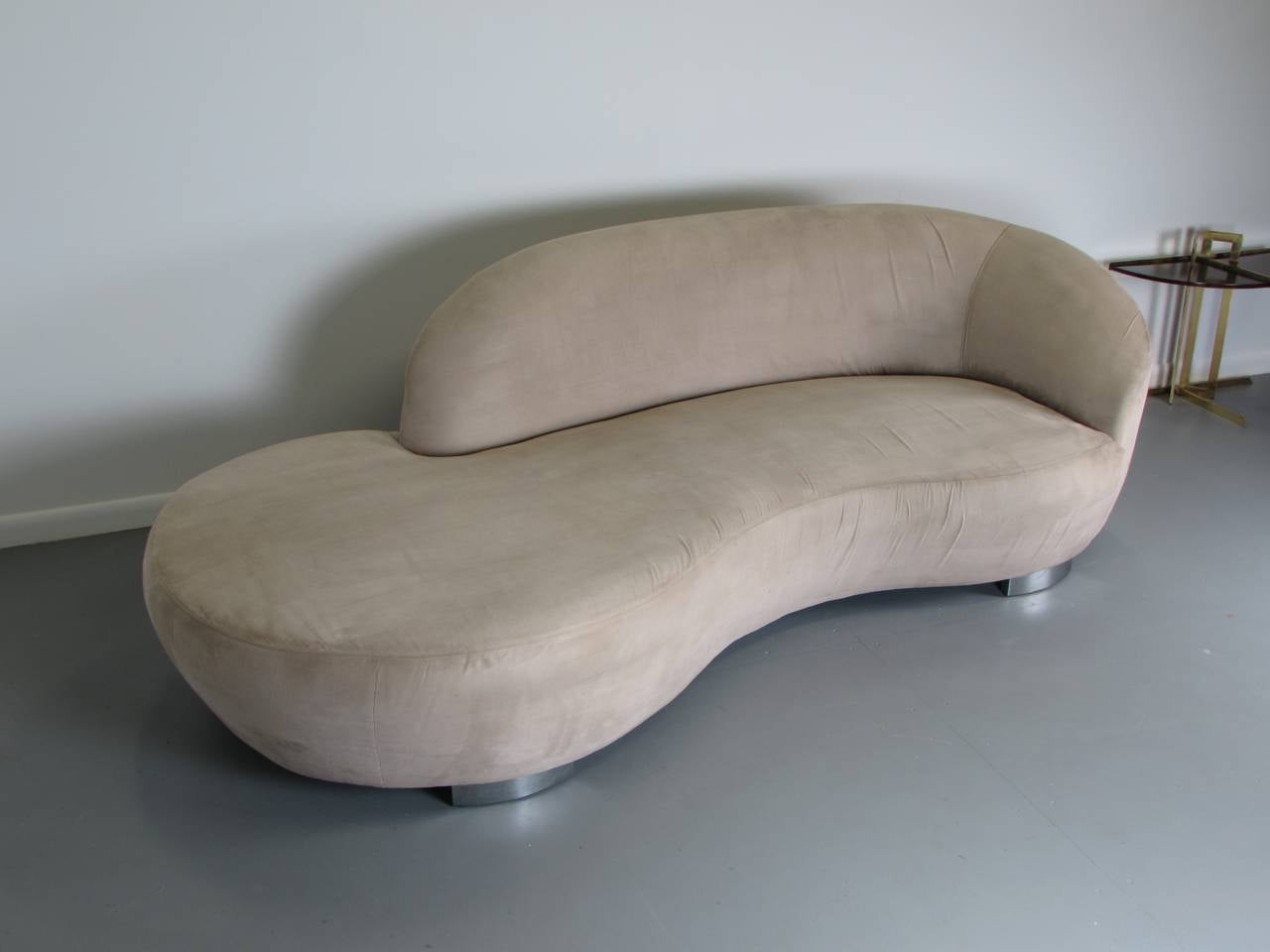 Serpentine Cloud Sofa by Vladimir Kagan for Directional, 1970s In Fair Condition In New York, NY