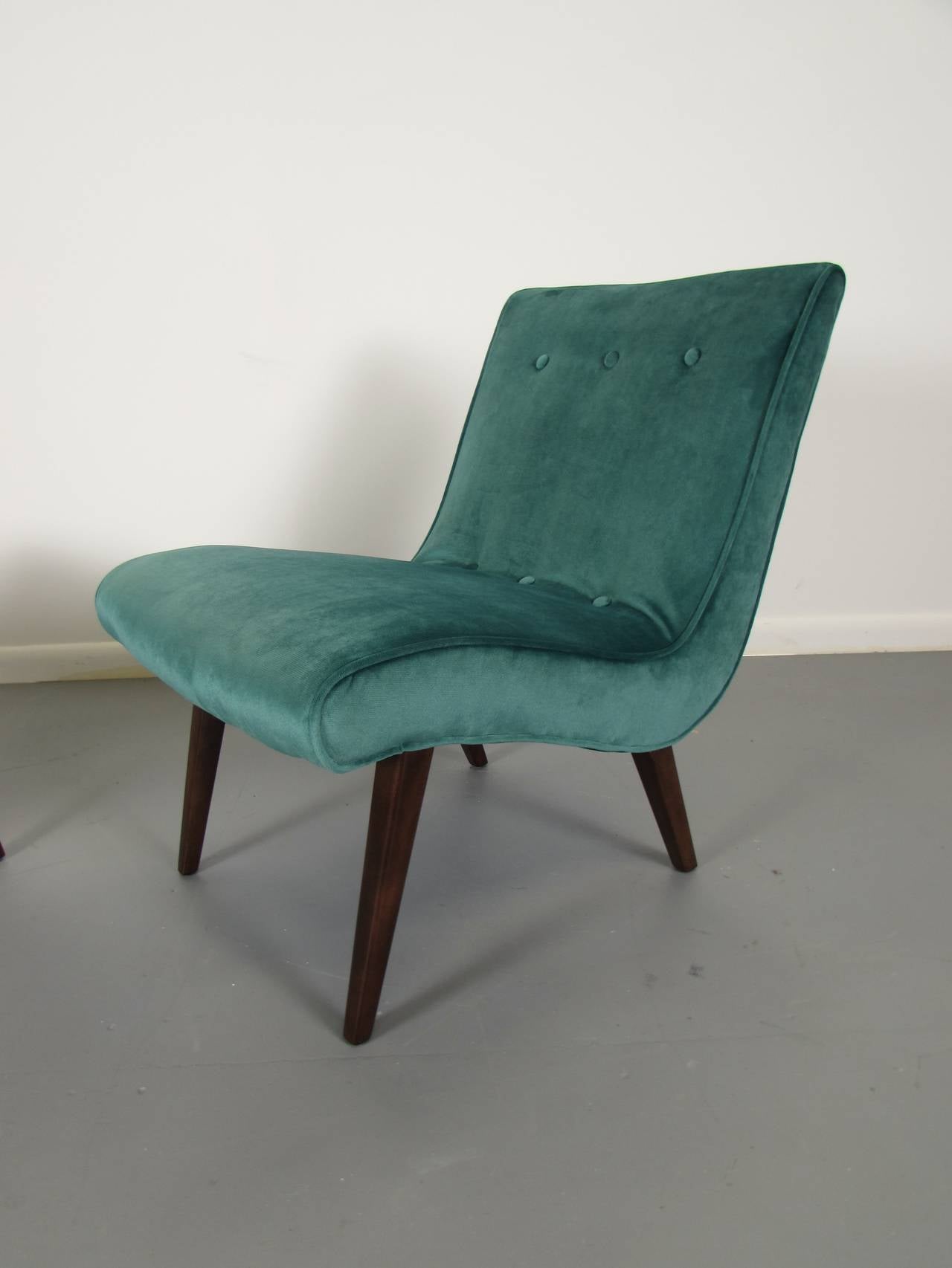 Sculptural Scoop Chairs in Velvet with Walnut Legs, 1950s In Excellent Condition In New York, NY