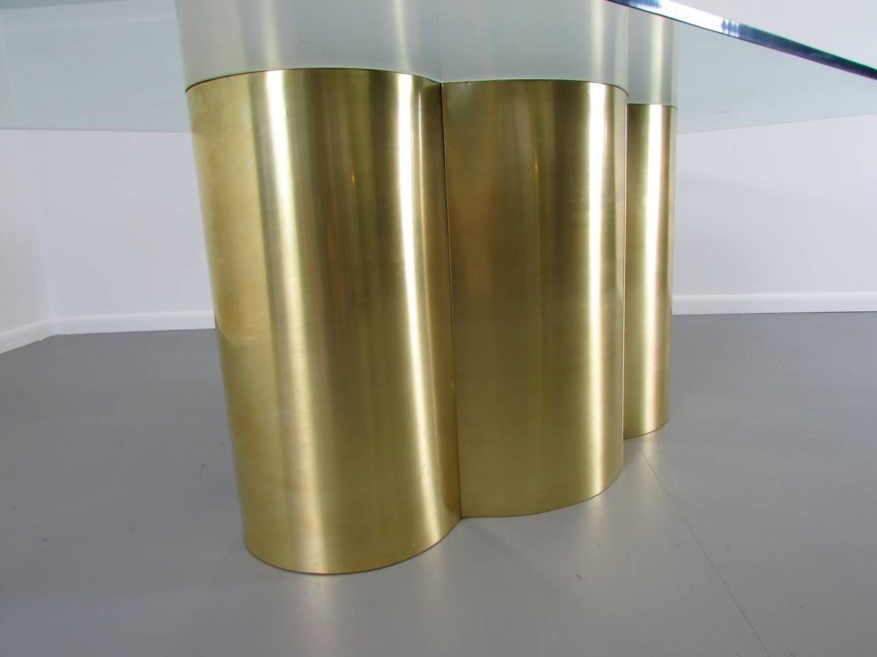 Custom Quatrefoil Dining Table Base in Polished Brass by Refine Limited In Excellent Condition In New York, NY