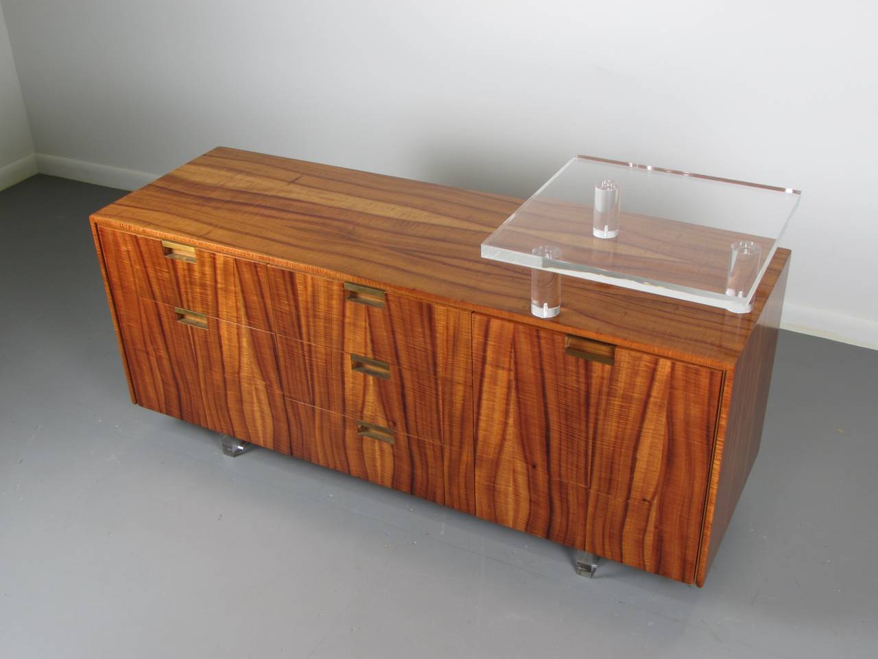 Late 20th Century Rare Office Credenza in Exotic Veneer and Lucite by Vladimir Kagan, 1970s