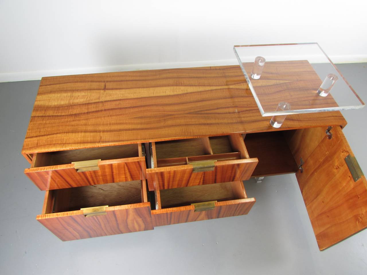 Rare Office Credenza in Exotic Veneer and Lucite by Vladimir Kagan, 1970s 2