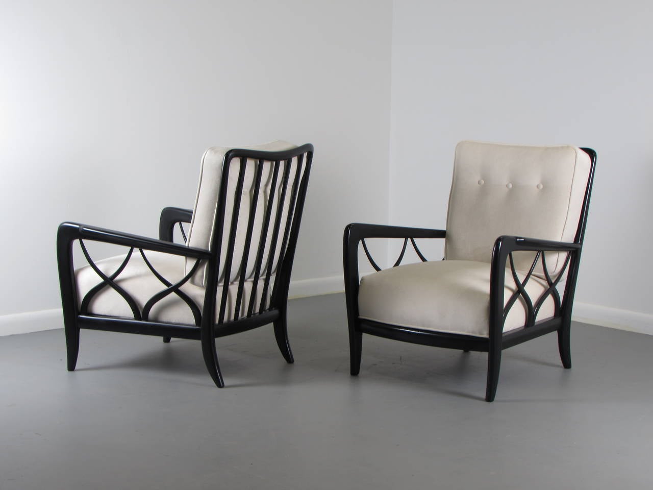 Lacquered Italian Lounge Chairs in the Style of Paolo Buffa, 1950s 5
