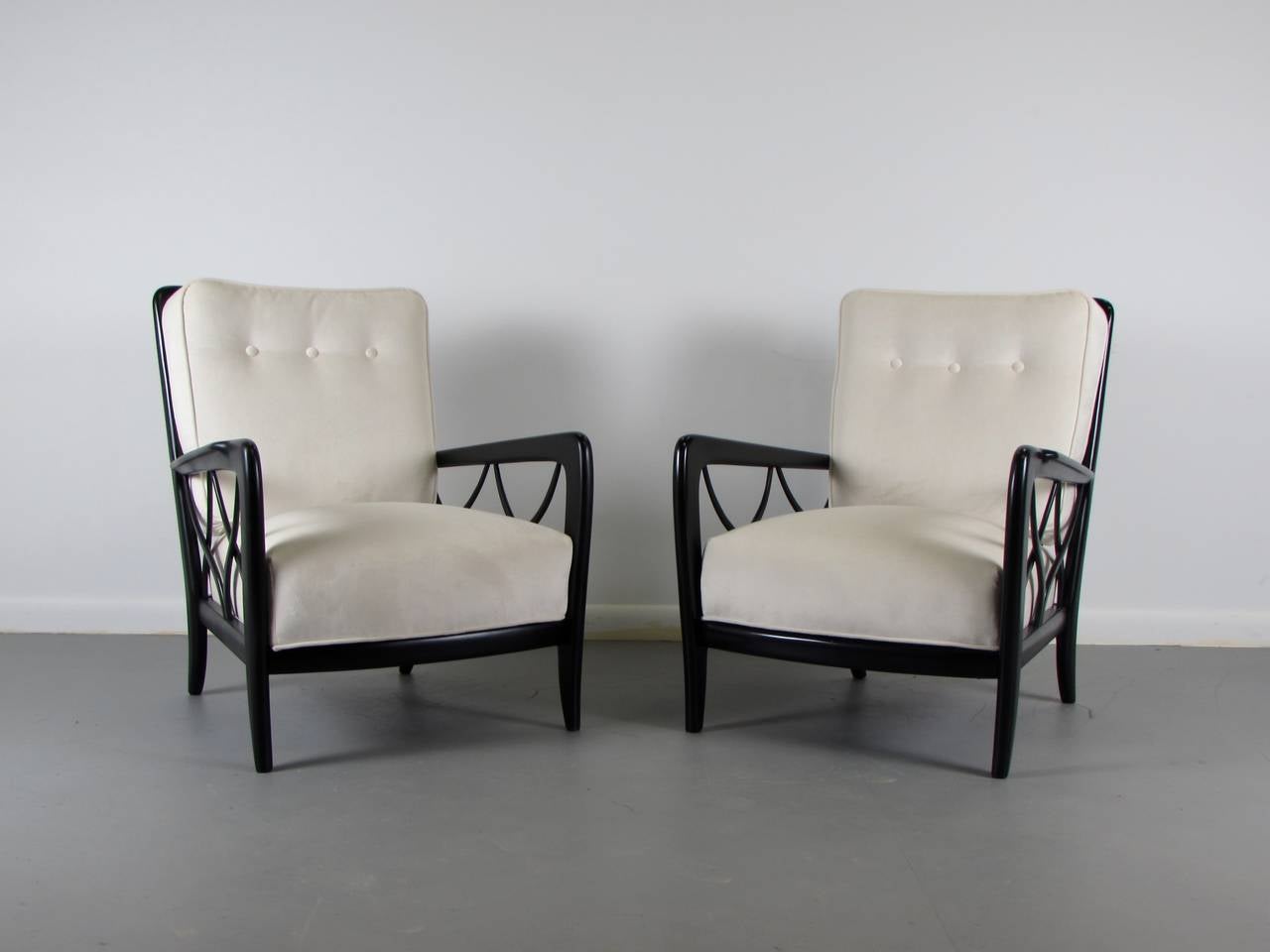 Lacquered Italian Lounge Chairs in the Style of Paolo Buffa, 1950s 2