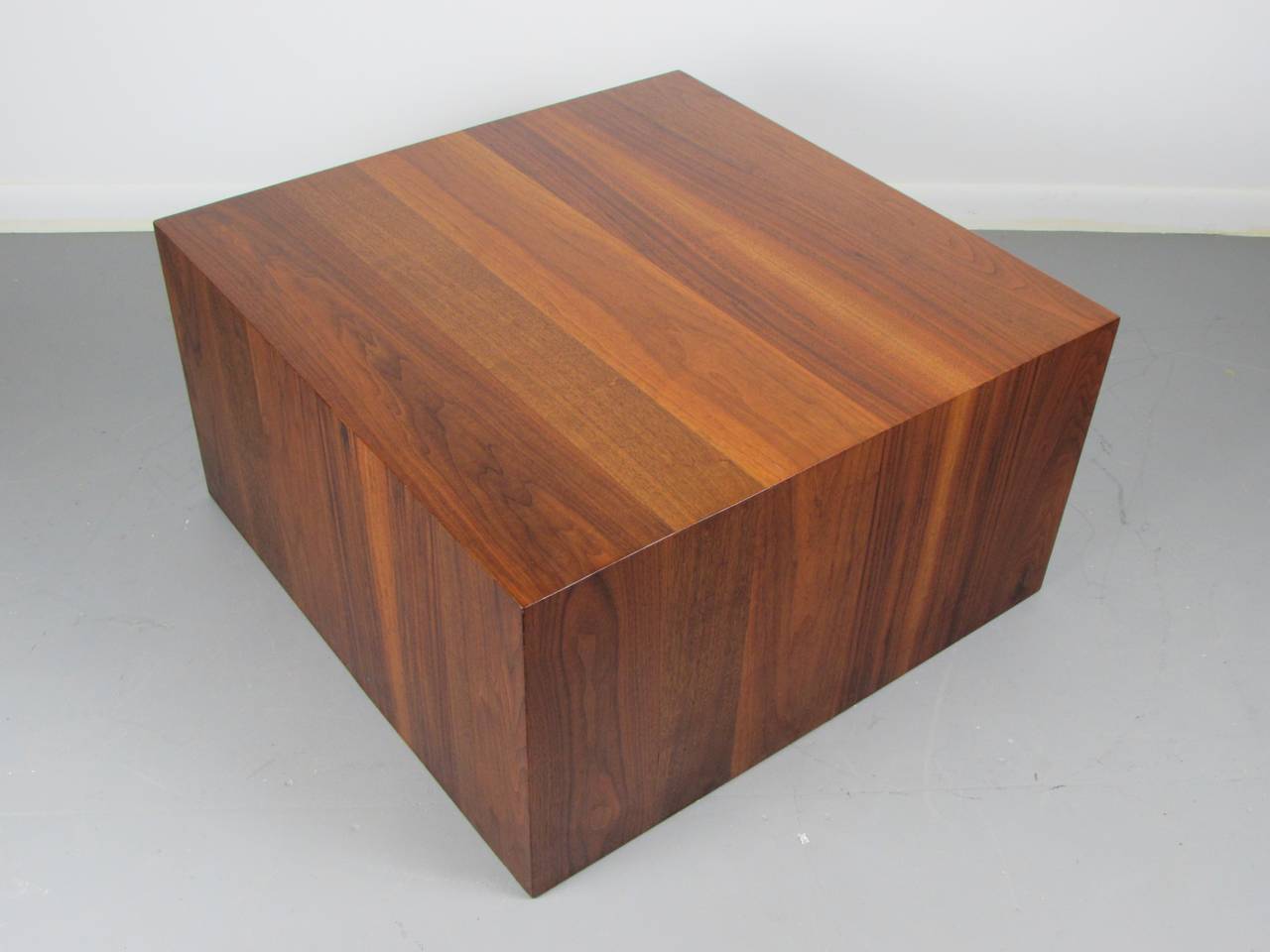 Mid-Century Modern Handsome Walnut Cube Coffee Table by Milo Baughman for Directional, 1970s