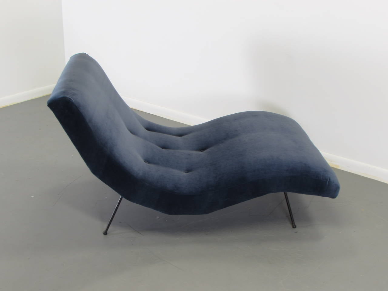American Undulating Wave Chaise Lounge by Adrian Pearsall, Rare Iron Legs 1960s