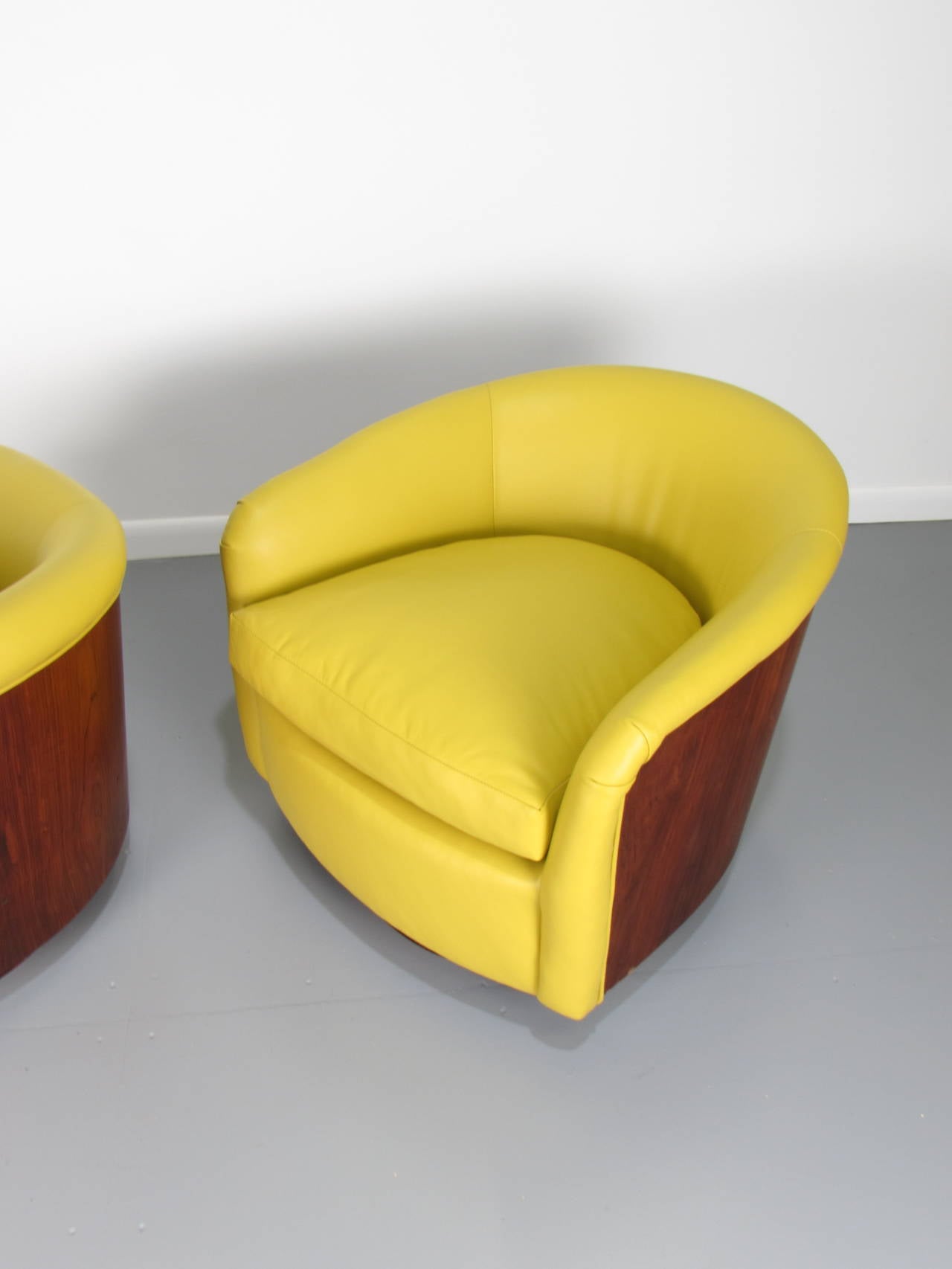 Rare Rosewood Wrapped Swivel Tub Chairs in Leather by Milo Baughman, 1970s 2