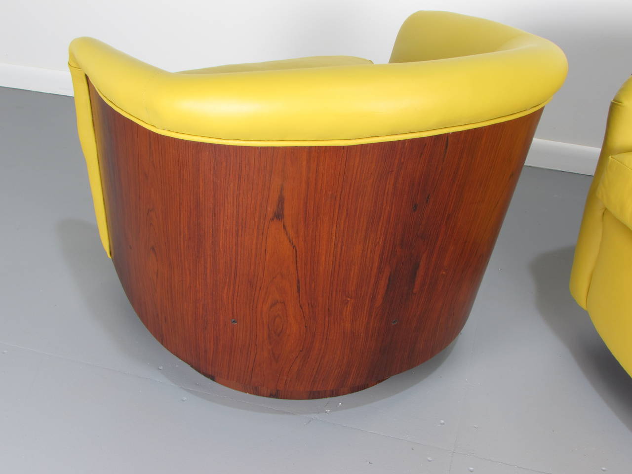 Rare Rosewood Wrapped Swivel Tub Chairs in Leather by Milo Baughman, 1970s 3