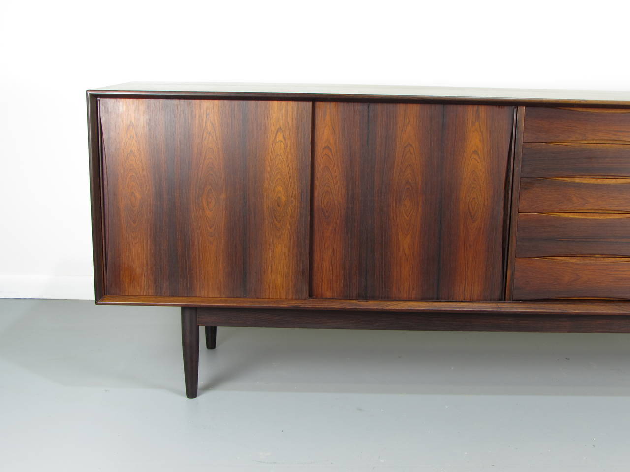 Mid-Century Modern Exceptional Danish Modern Bookmatched Rosewood Buffet with Sliding Doors, 1960s