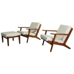 Pair of Hans Wegner GE 290 Teak Lounge Chairs and Ottoman for GETAMA, 1950s