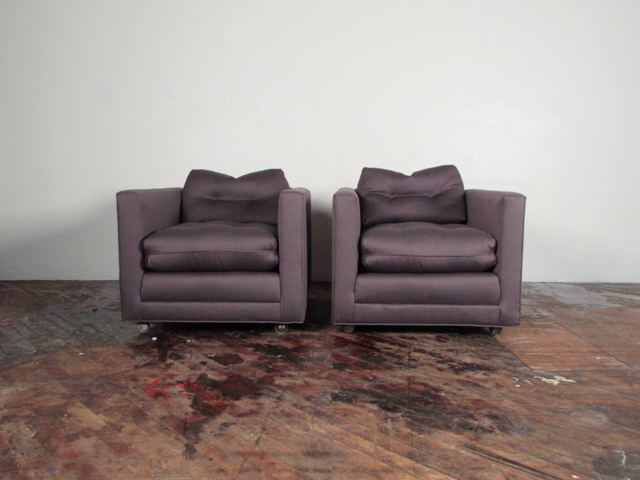 Handsome Pair of Henredon Club Chairs with Down Cushions In Excellent Condition In New York, NY
