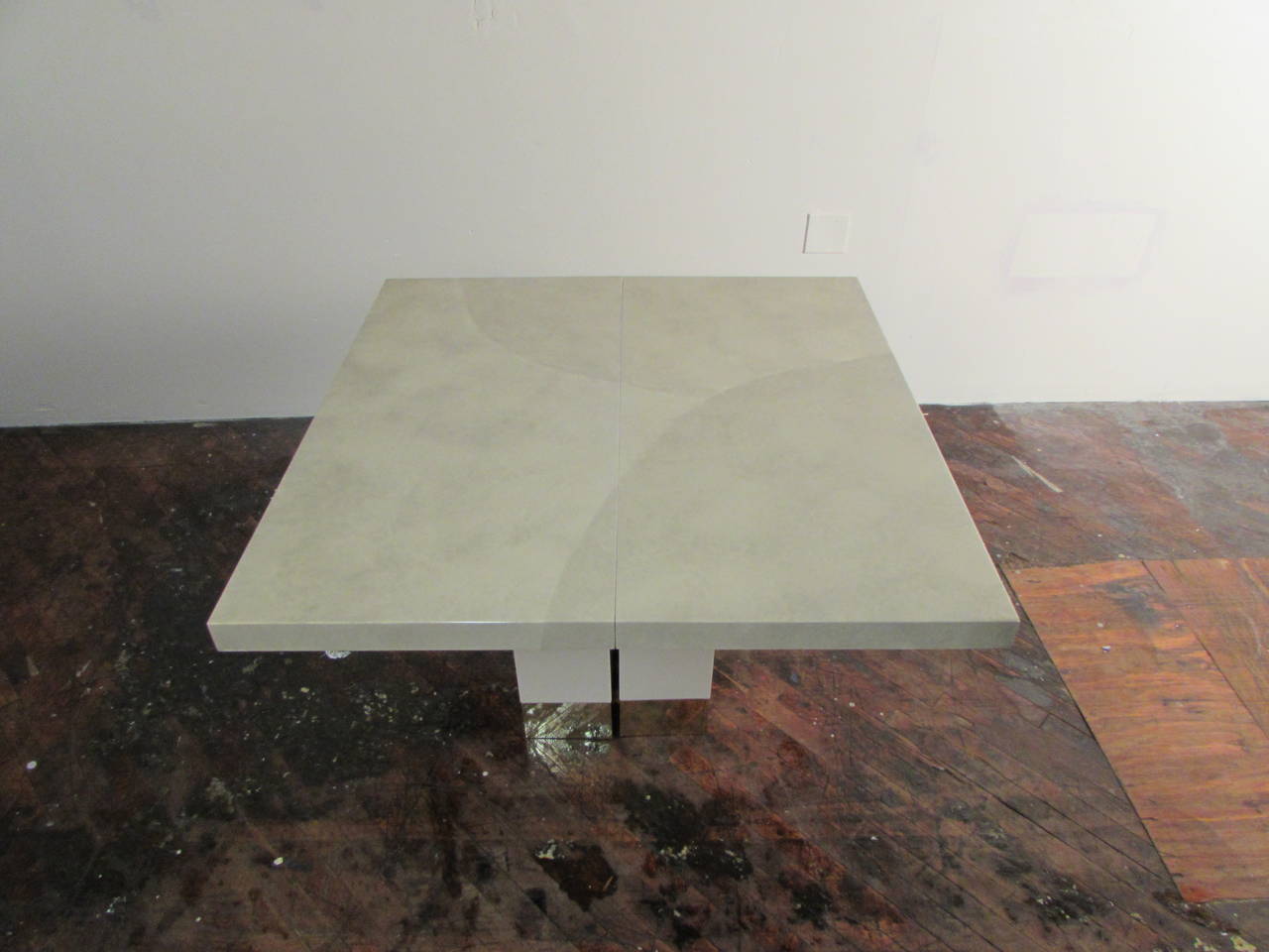 Italian Goatskin, Brass + Lacquer Dining Table in the Manner of Karl Springer In Excellent Condition In New York, NY