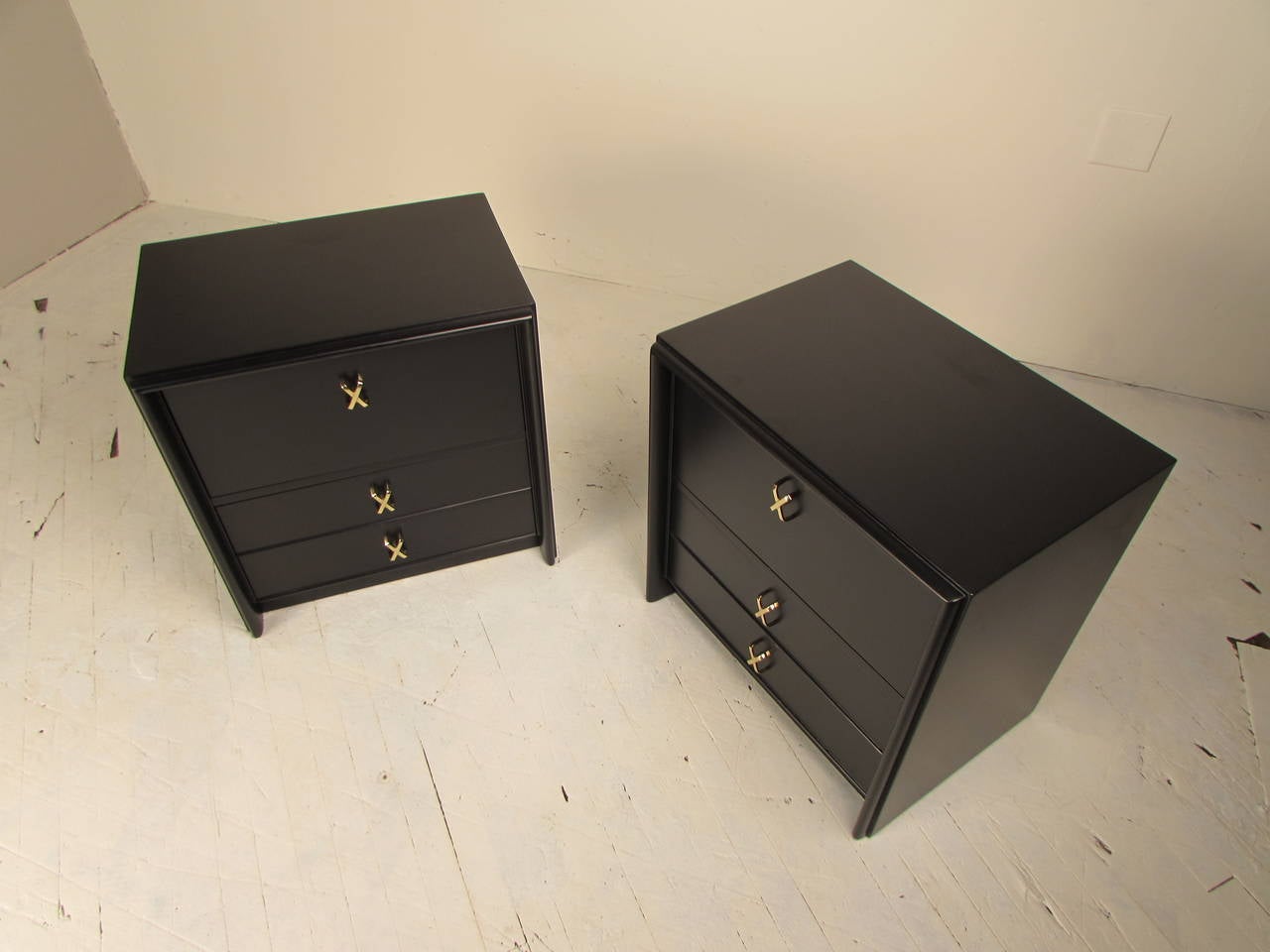 Stunning Paul Frankl Nightstands or Small Chests for Johnson Furniture In Excellent Condition In New York, NY