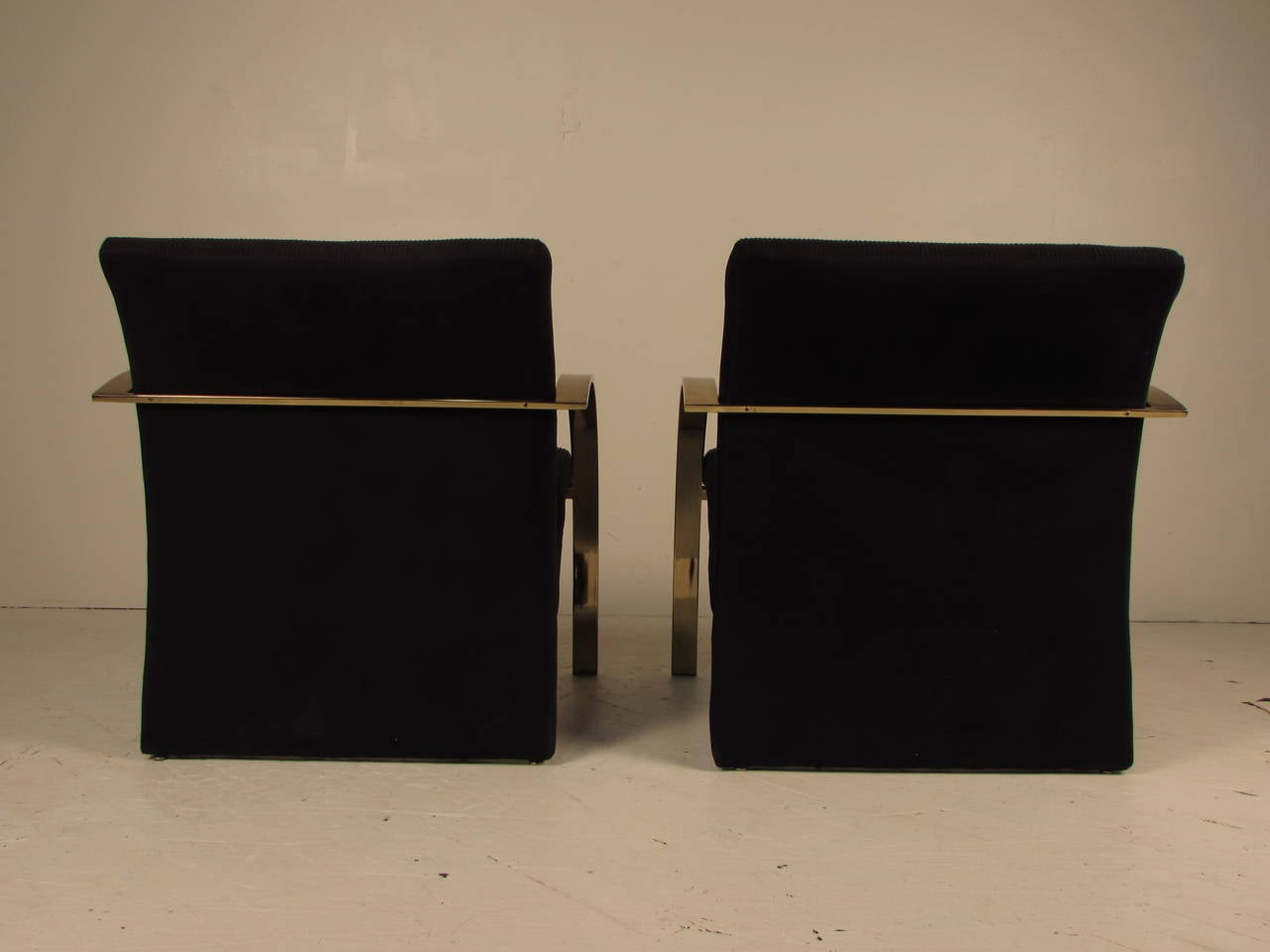 Late 20th Century Pair of Dramatic Sculptural Brass Lounge Chairs by Directional