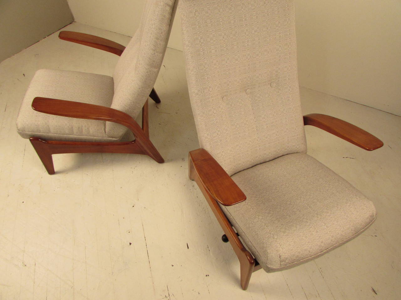 Mid-Century Modern Rare Pair of Sculptural Gimson and Slater Rock'n Rest Lounge Chairs