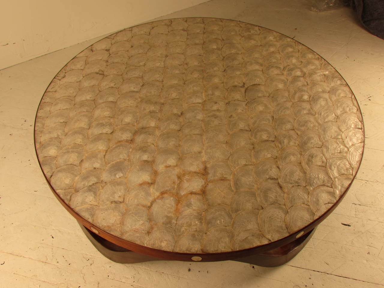 Remarkable 1940s Hollywood Regency Walnut and Capiz Shell Cocktail Table 4