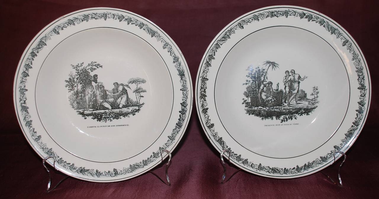 Creil Creamware Tureen with Six Soup Plates In Good Condition In New York, NY