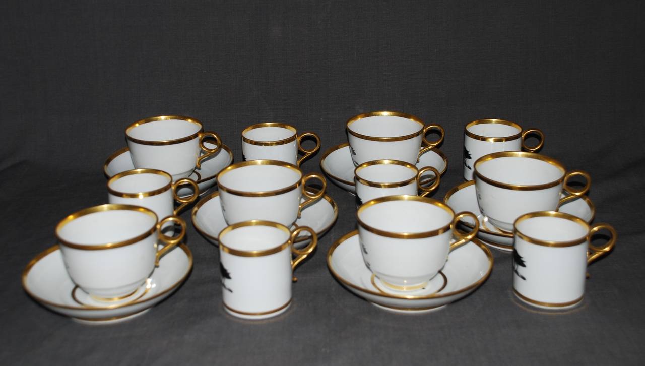 Ensemble de six tasses à thé en porcelaine avec oiseaux, Trio Bon état - En vente à New York, NY