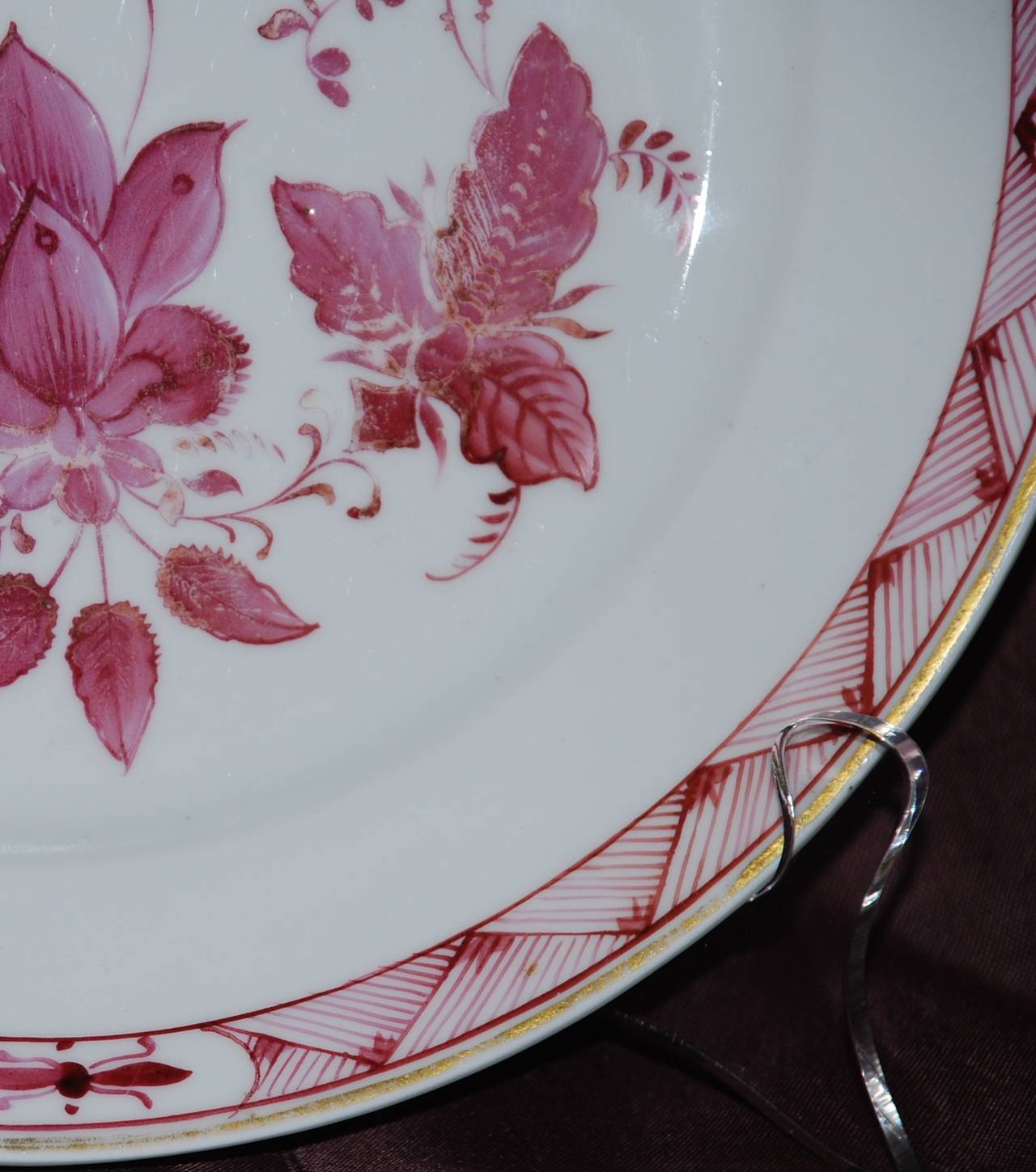 Pink, White and Gilt Russian Floral Porcelain Plate In Good Condition In New York, NY