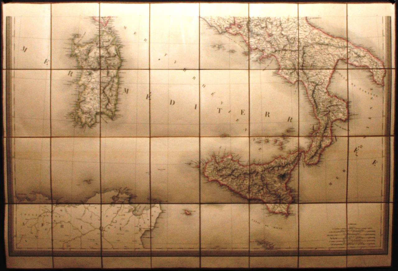 Carte ancienne de l'Italie par Andriveau-Goujon, 1843. Carte de l'Italie en deux parties par Andriveau-Goujon pour la bibliothèque du prince Carini au Palazzo Carini à Palerme, vers 1843. En excellent état sur deux panneaux, disséqué et monté sur