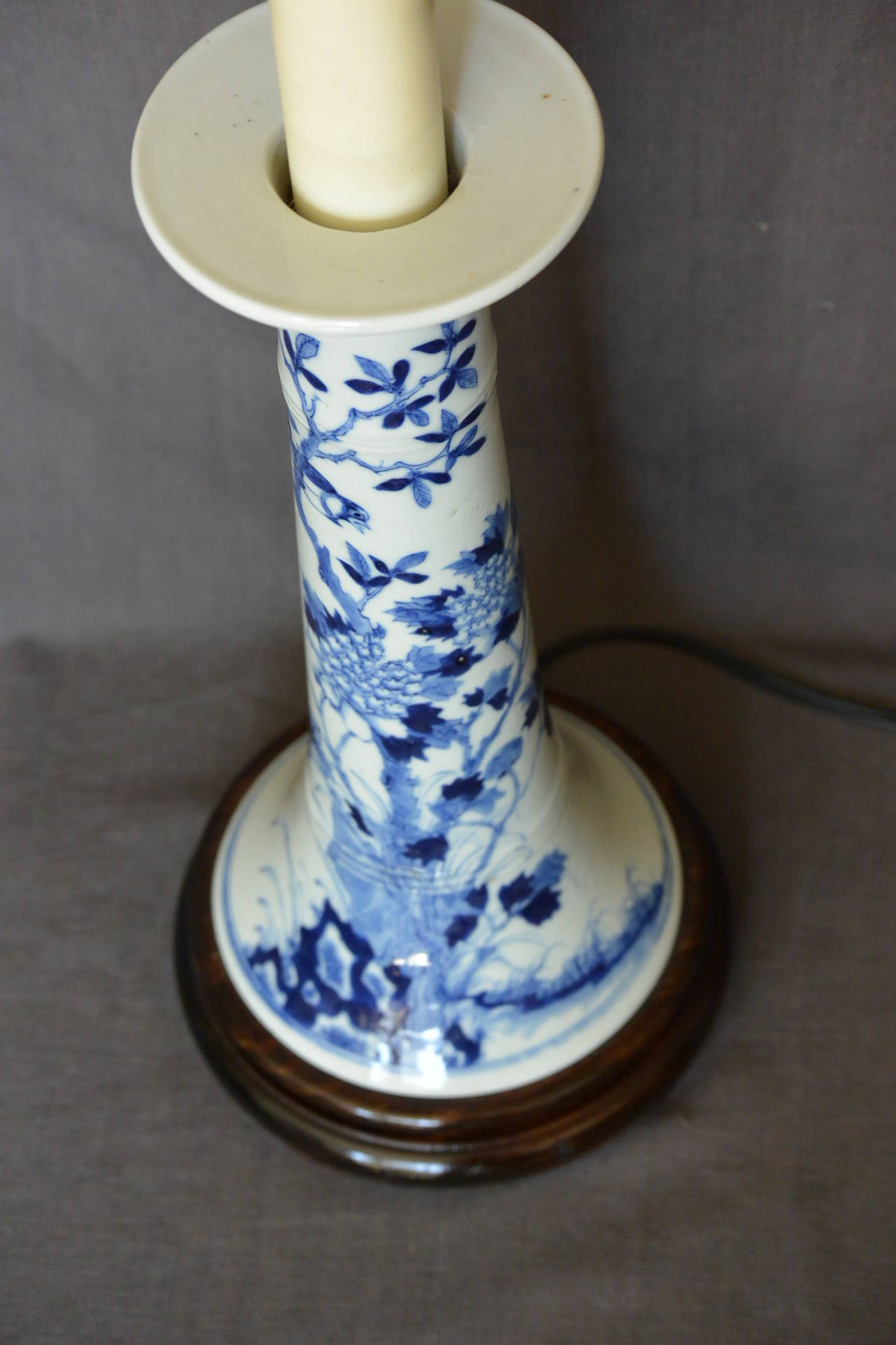 Blue and White Candlestick Lamp In Good Condition For Sale In New York, NY