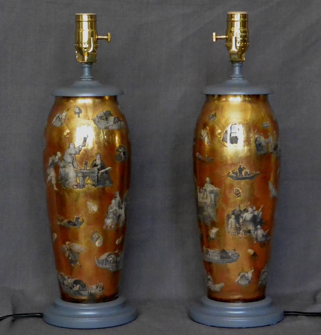 20th Century Pair of Chinoiserie Decalcomania Lamps For Sale