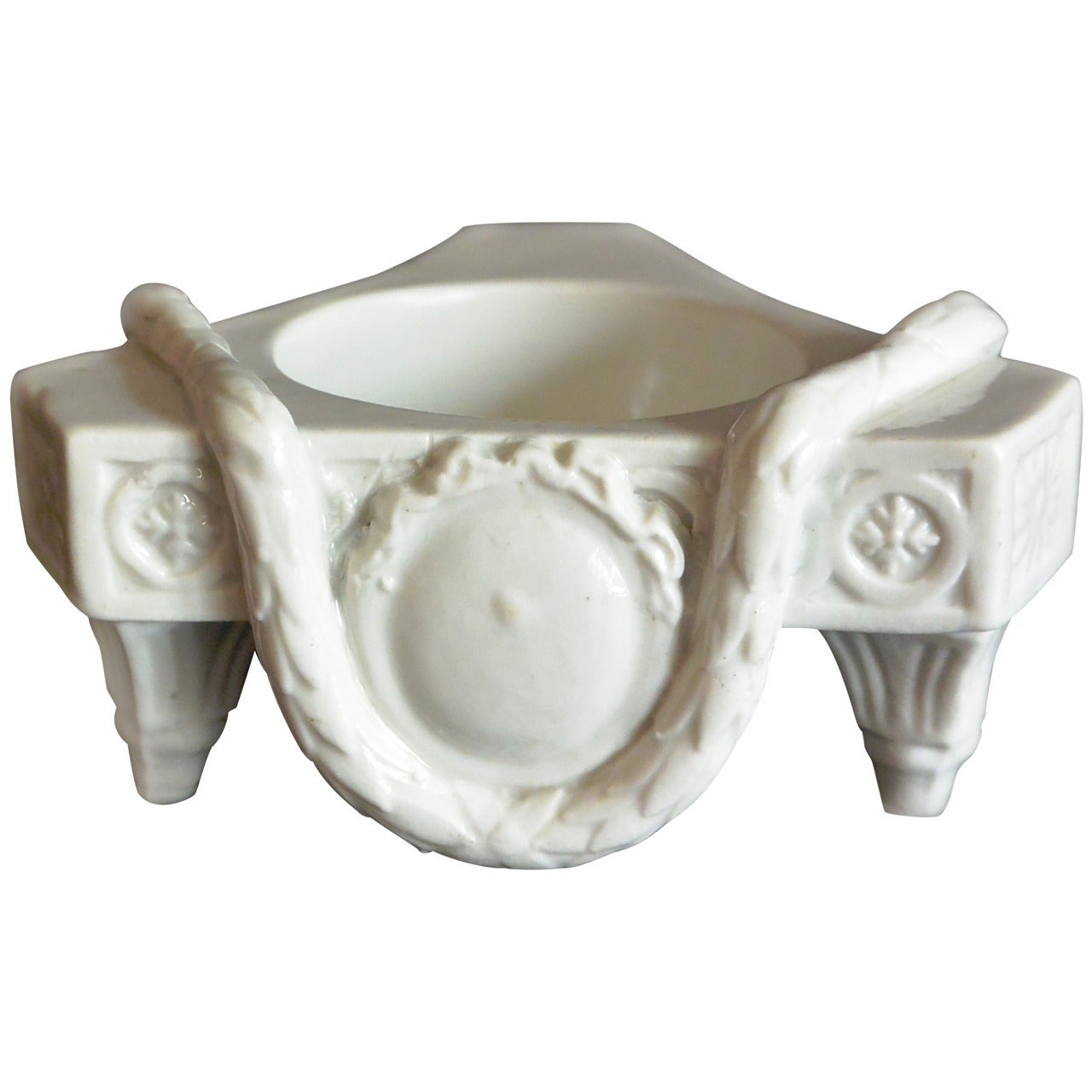 Salière néoclassique en porcelaine blanche