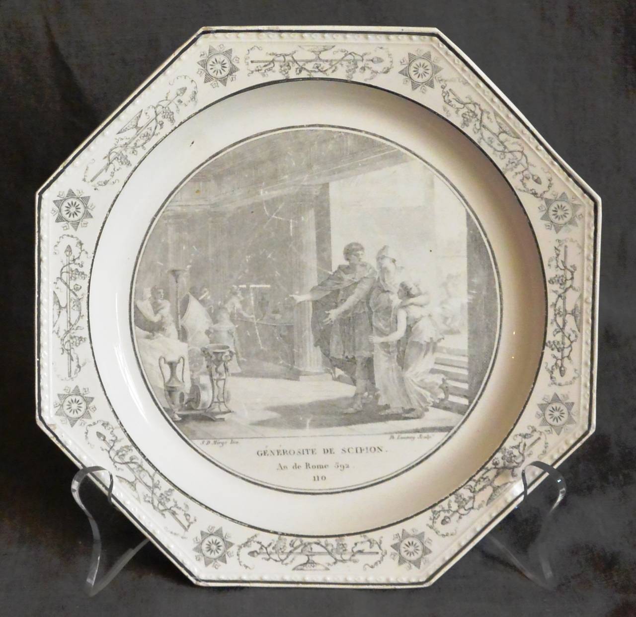 Set of Four Neoclassical Creil Plates In Good Condition In New York, NY