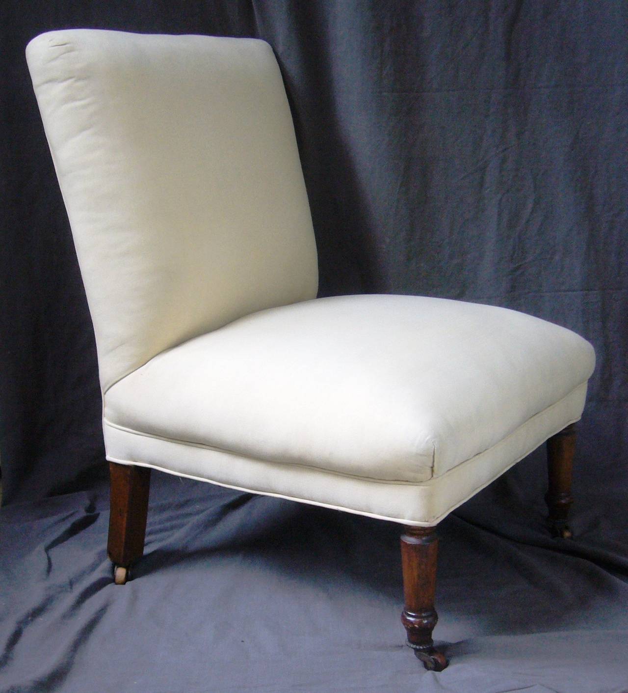 English Slipper Chair 3