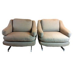 Pair of Milo Baughman Lounge Chairs for Directional