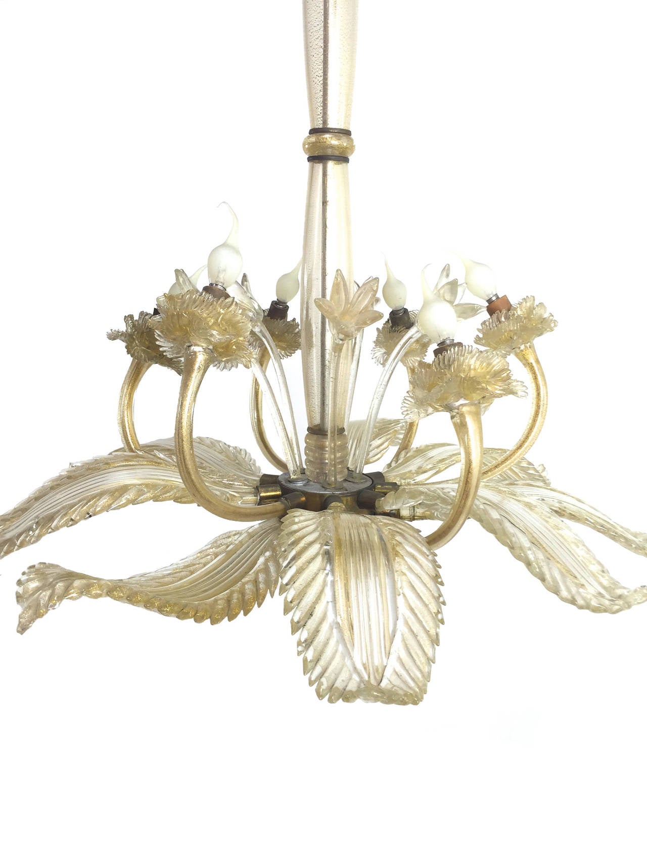 Stunning blown glass chandelier with gold inclusion. Barovier and Toso, Murano Italy.