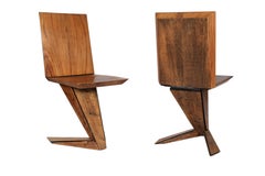 Chaise italienne en acier revêtu en pin cembro traité du 18ème siècle