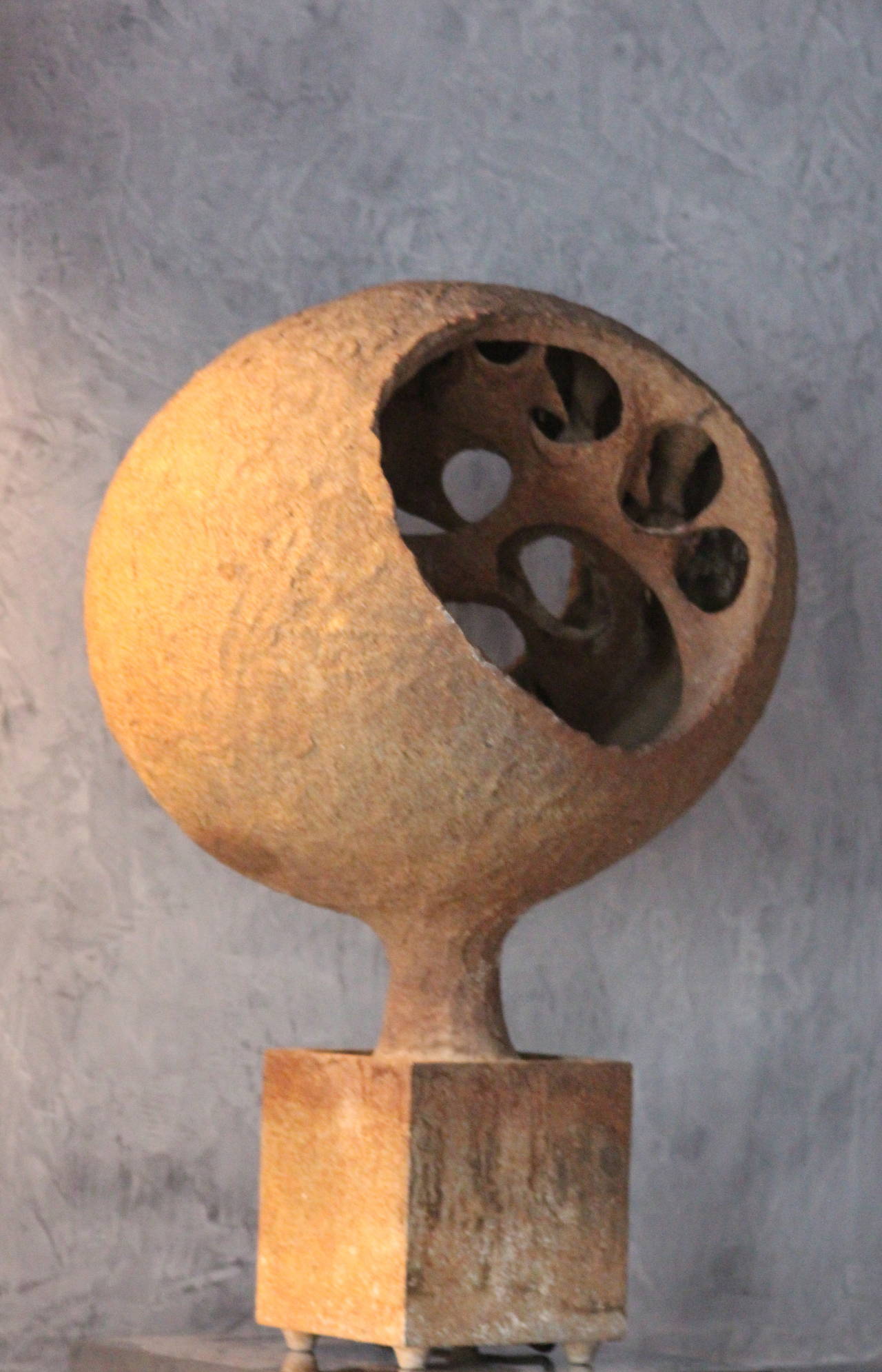 Incredible Egg Stone Fountain Sculpture By Bruce Cushman, Circa 1967 1