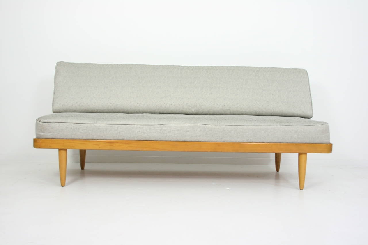 One of the most popular daybeds in Danish modern history.
Designed by the famous duo Peter Hvidt and Orla Moolgard Nielsen.
Made of solid teakwood, the construction is of the highest quality and what one would expect from France &