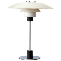 Poul Henningsen PH4/3 Table Lamp, Manufactured by Louis Poulsen