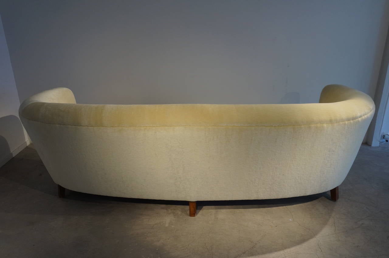 Mogens Lassen Curved Sofa 3