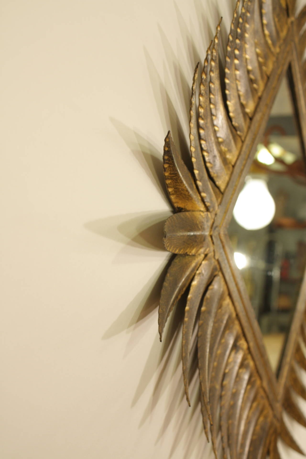 Rhombus Sunburst Mirror in the Hollywood Regency Style In Excellent Condition In Barcelona, ES