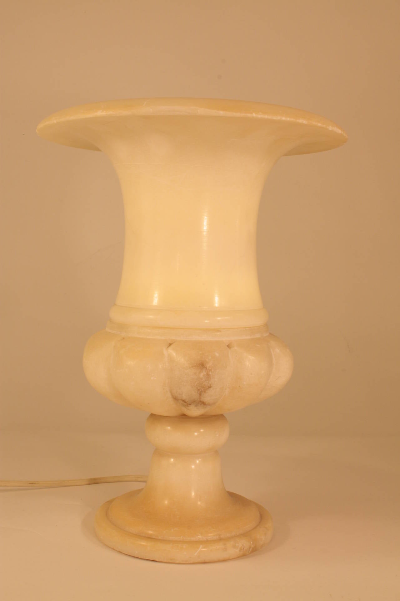 Gorgeous alabaster urn from the late deco period. Beautiful neoclassical design.