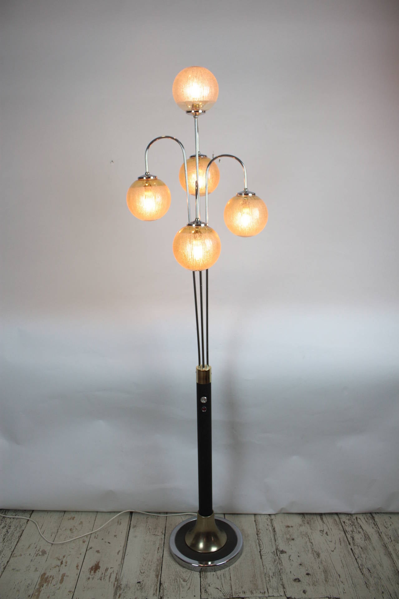 Mid-Century Spider Floor Lamp For Sale at 1stdibs