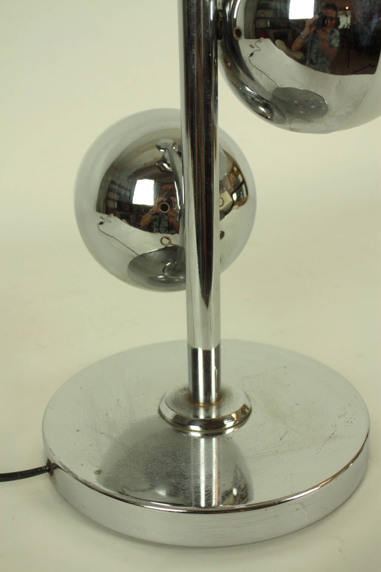 Stilnovo Style Chrome and Opaline Glass Globes Table Lamp For Sale at