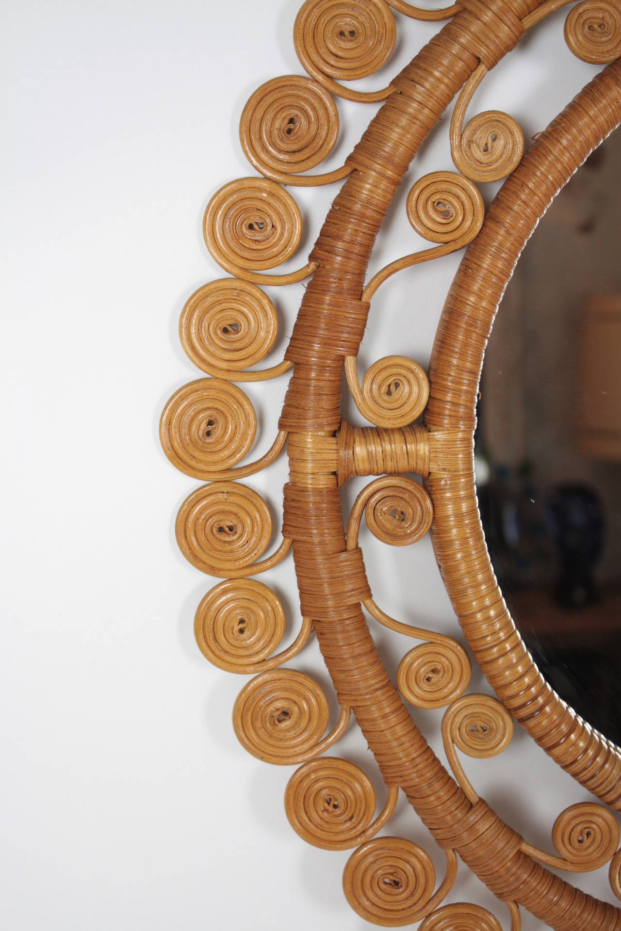 Spanish Bamboo and Wicker Circular Mirror In Excellent Condition In Barcelona, ES