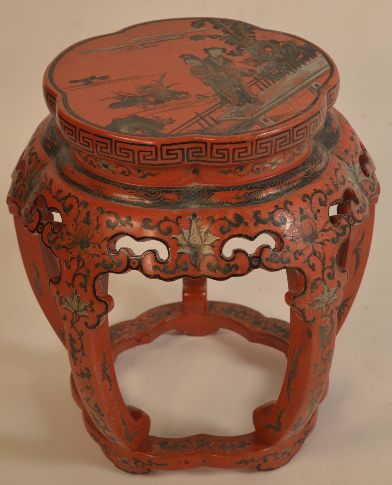 19th Century Chinese Qing Dynasty Red Lacquered Taboret Stool or Side Table