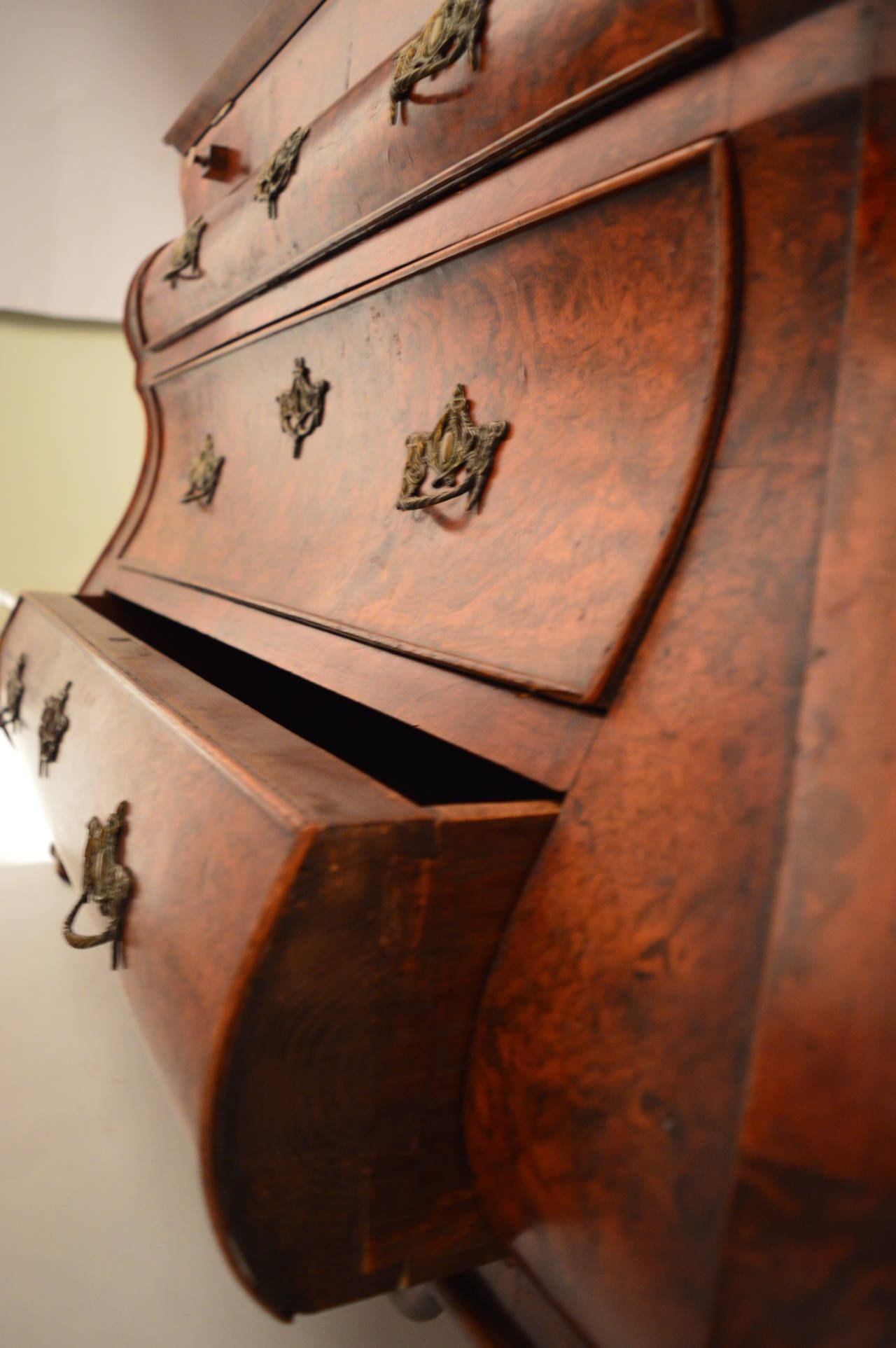 Dutch Rococo Style, Bombe-Form Burled Walnut Secretary 3