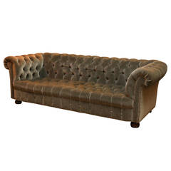 19th Century English Chesterfield in Grey Mohair