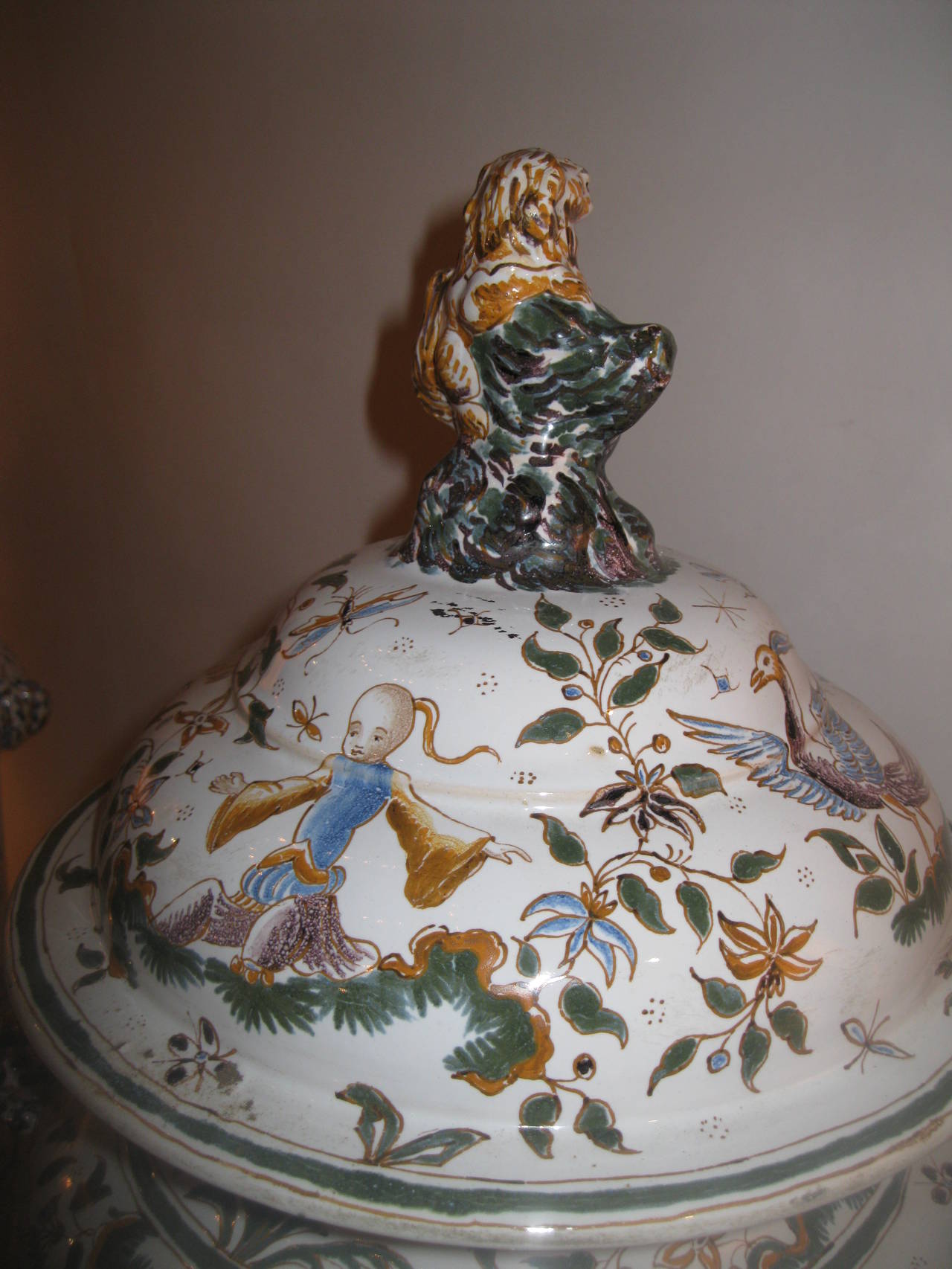 Pair of Moustier French Faience Lidded Urns In Excellent Condition For Sale In Houston, TX