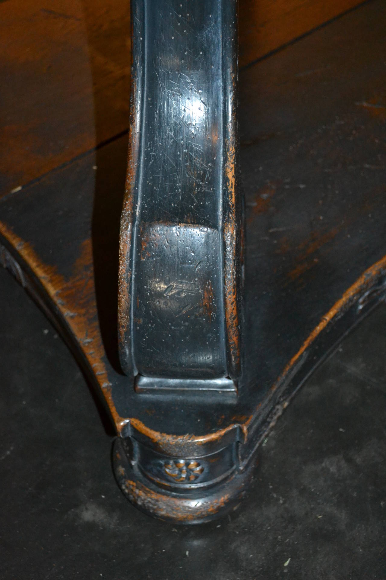 Baroque Italian Entry or Dining Table with Leaves