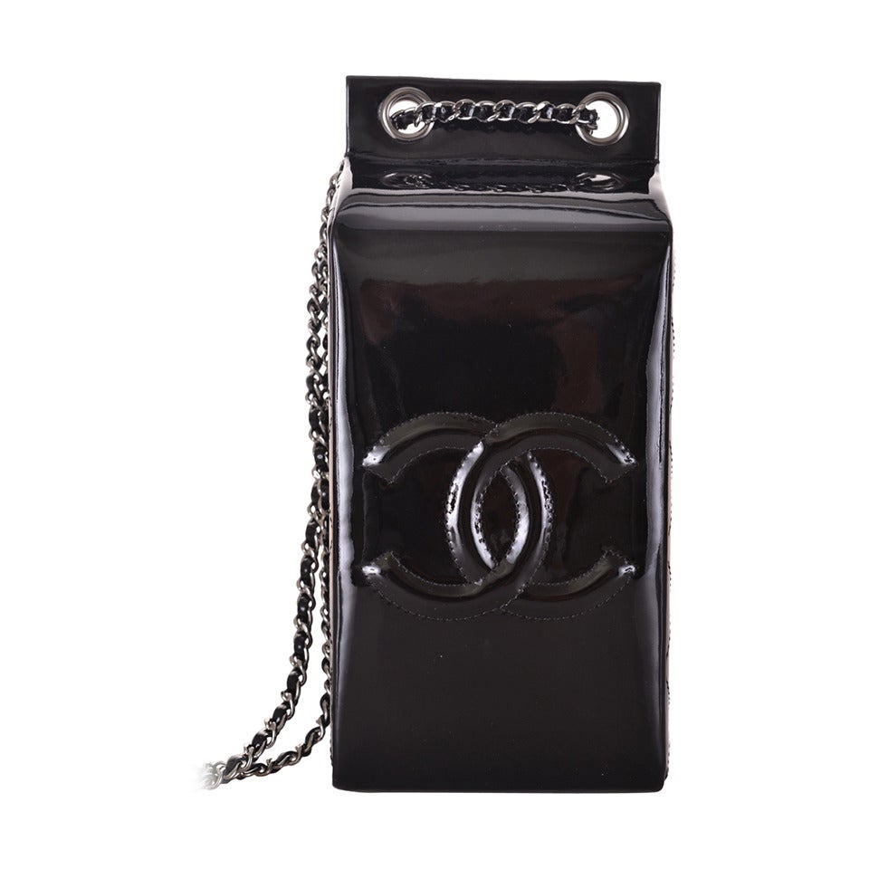 LIMITED EDITION RUNWAY Chanel MILK BOTTLE BLACK PATENT LEATHER CLASSIC